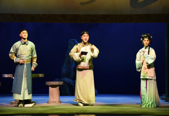 12月12日，新编京剧《知己》在台北城市舞台彩排。新华社记者 陈君 摄